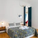 Awarded 3 Bedrooms Upscale Flat@chiado Bairro Alto * Lissabon