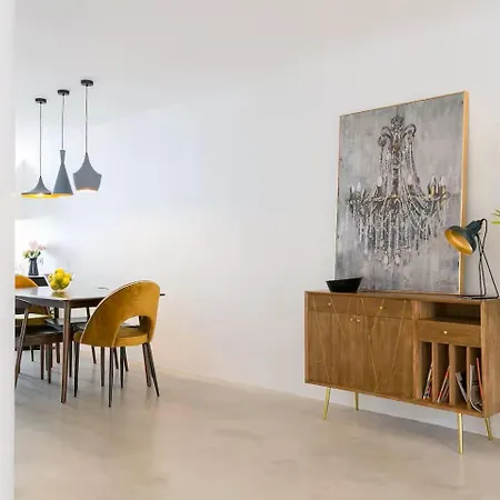 Awarded 3 Bedrooms Upscale Flat@chiado Bairro Alto Apartamento
