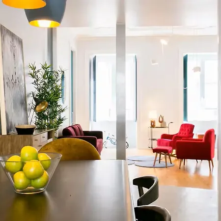 Awarded 3 Bedrooms Upscale Flat@chiado Bairro Alto Apartament Lizbona