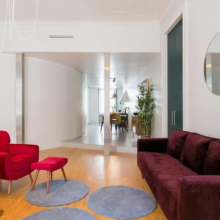 Awarded 3 Bedrooms Upscale Flat@chiado Bairro Alto Appartamento