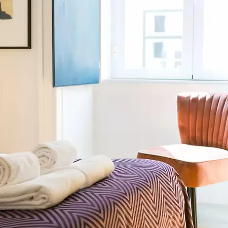 Awarded 3 Bedrooms Upscale Flat@chiado Bairro Alto *