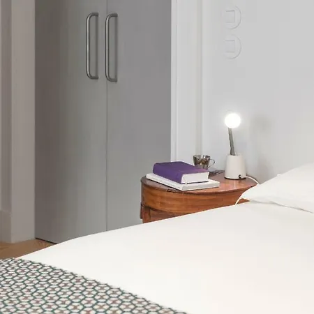 Awarded 3 Bedrooms Upscale Flat@chiado Bairro Alto *