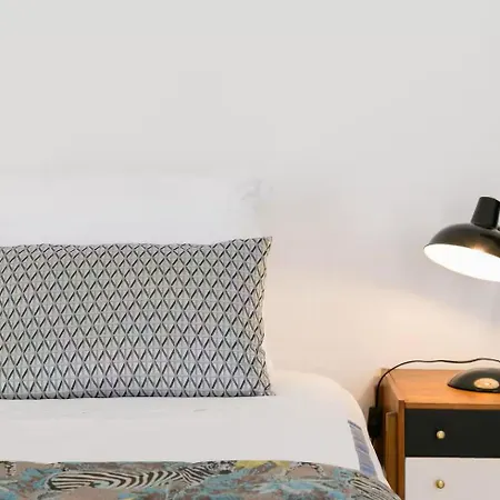 Apartment Awarded 3 Bedrooms Upscale Flat@chiado Bairro Alto