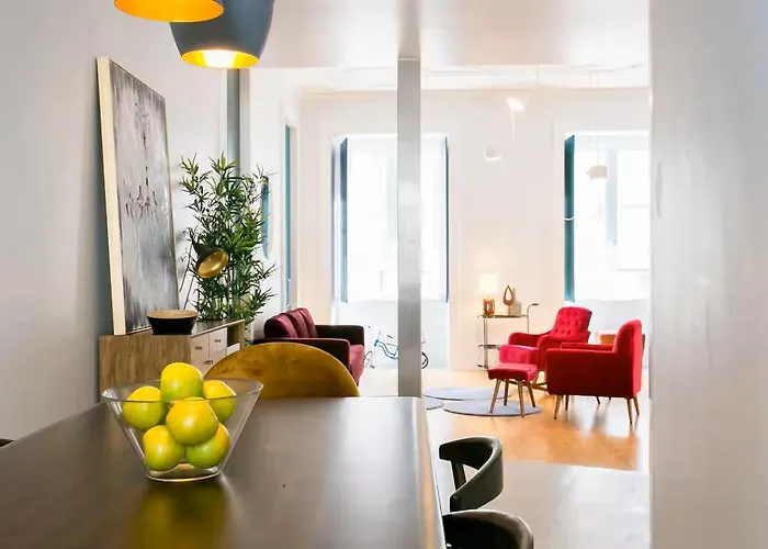 Awarded 3 Bedrooms Upscale Flat@chiado Bairro Alto Apartmán Lisboa