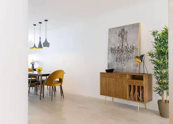 Awarded 3 Bedrooms Upscale Flat@chiado Bairro Alto Apartmán