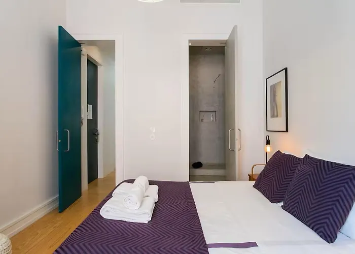 Awarded 3 Bedrooms Upscale Flat@chiado Bairro Alto Apartmán *