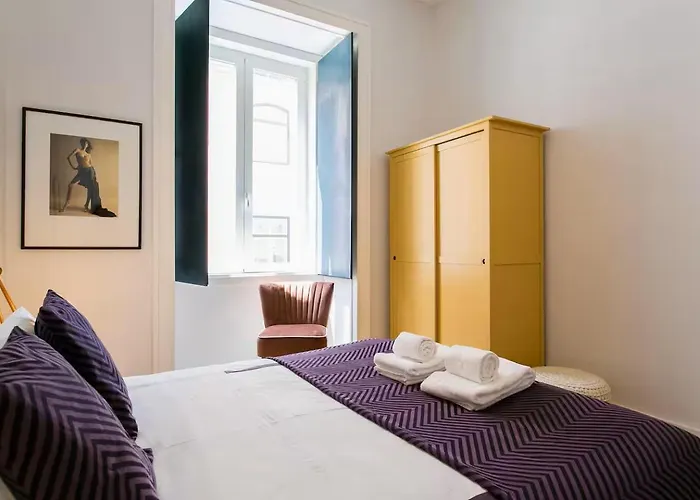 Awarded 3 Bedrooms Upscale Flat@chiado Bairro Alto Apartmán Lisboa